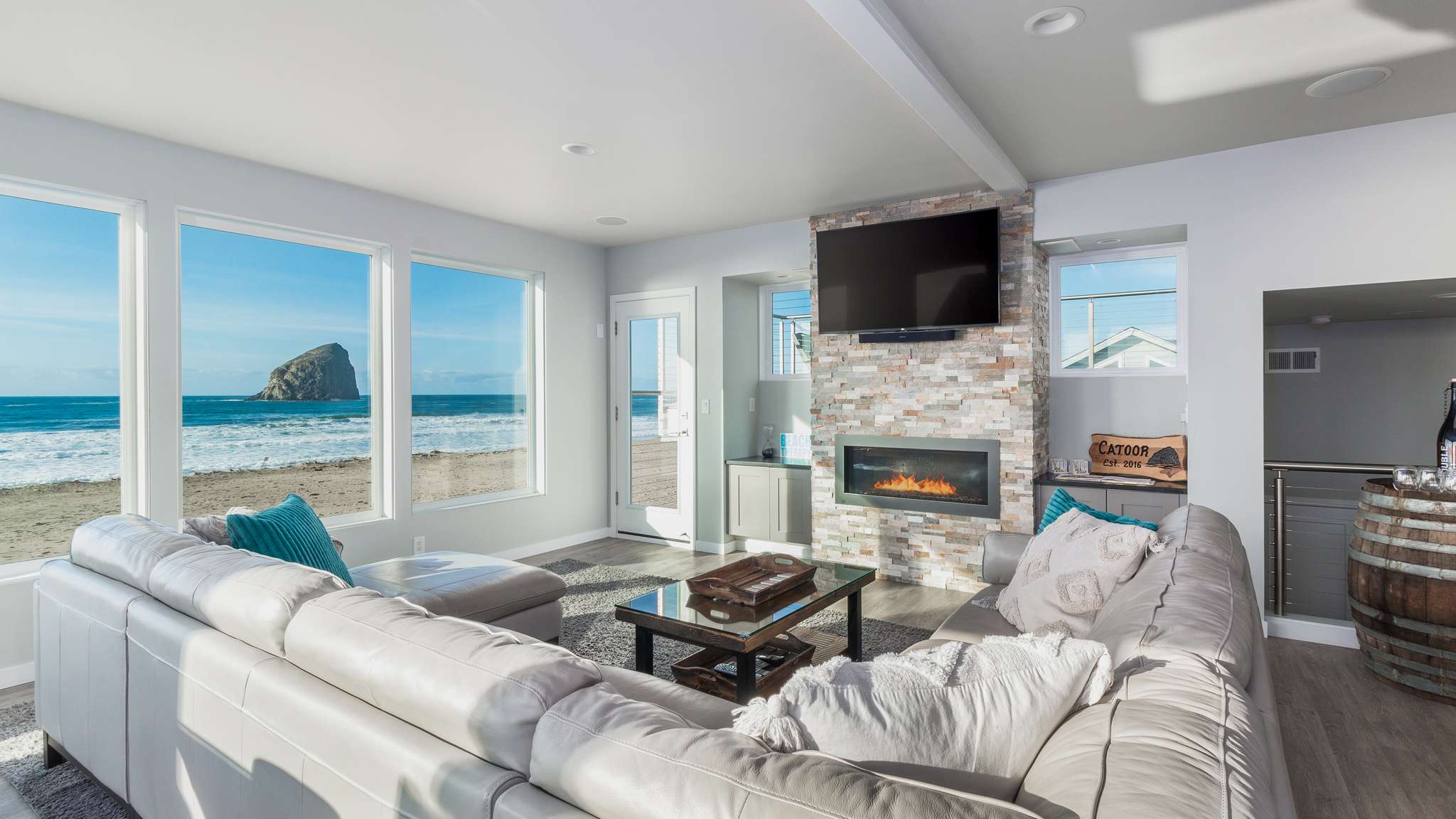 Catoor – Absolute Luxury On the Beach